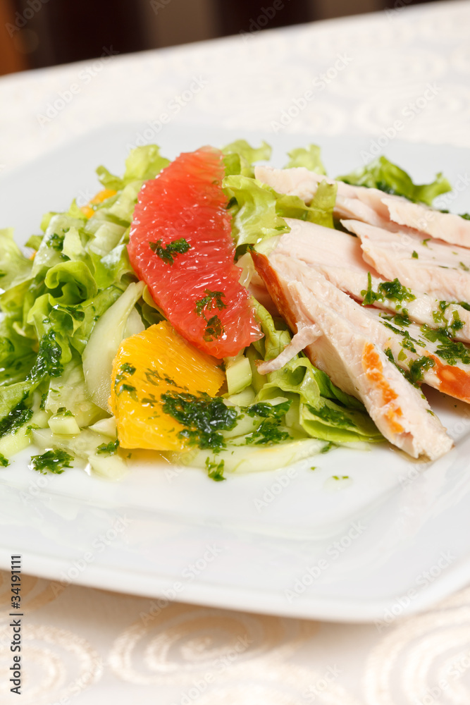 salad with chicken