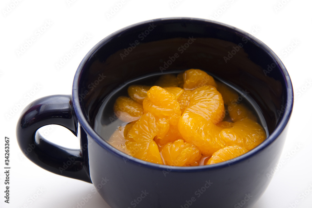 Mandarinen in der Tasse Mandarinen in der Tasse