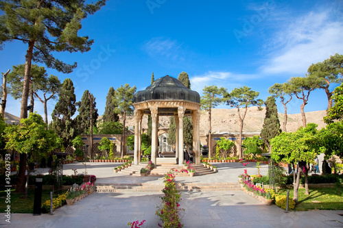 Tomb Aramgah-e Hafez in Shiraz photo