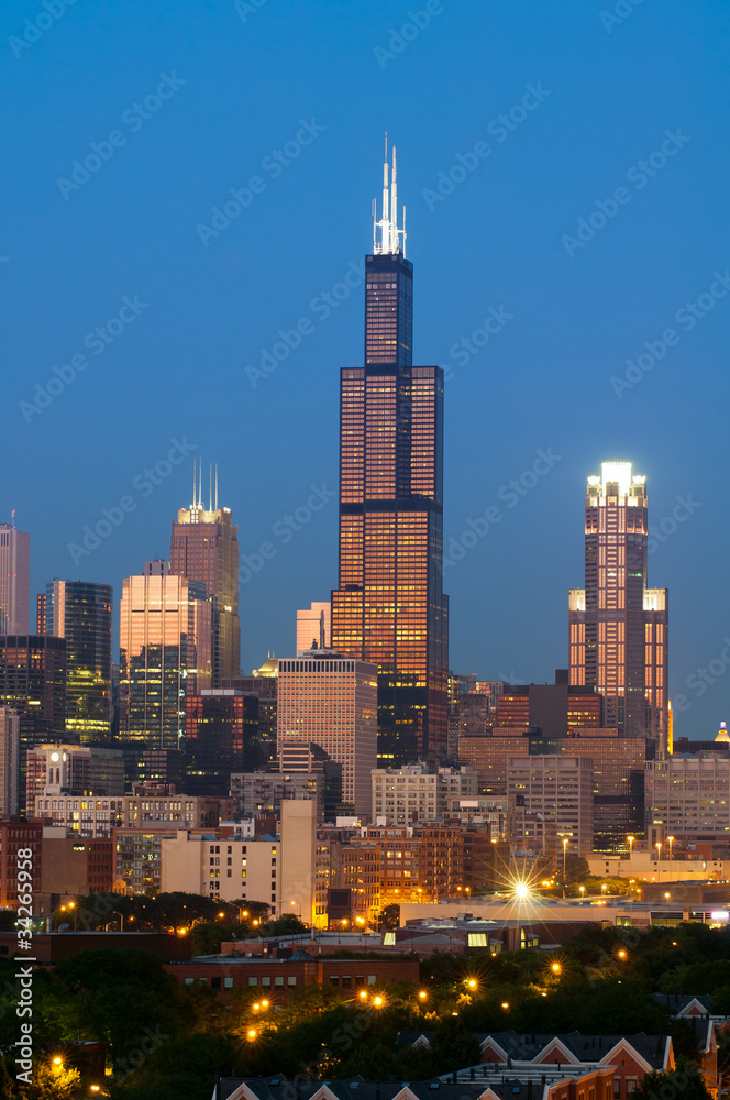 Chicago skyline at twilight.
