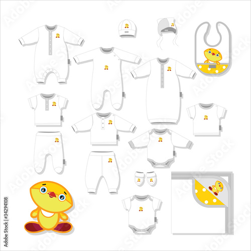 Set of clothes for newborns (fifteen objects)