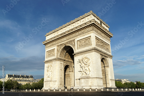 Arc de triomphe de Paris © hassan bensliman