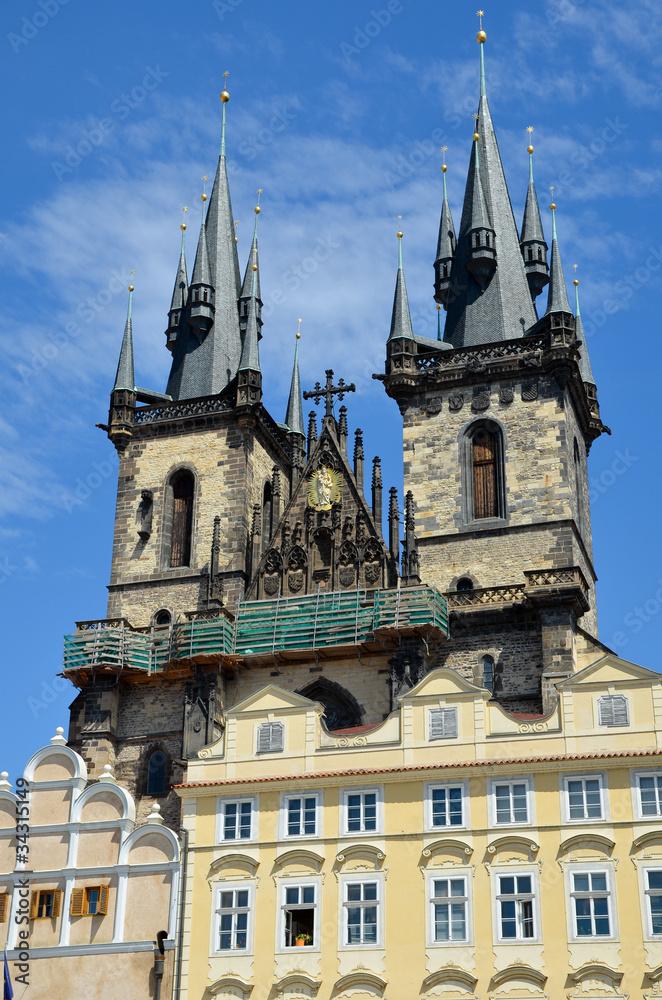 Fototapeta premium Eglise de Tyn à Prague