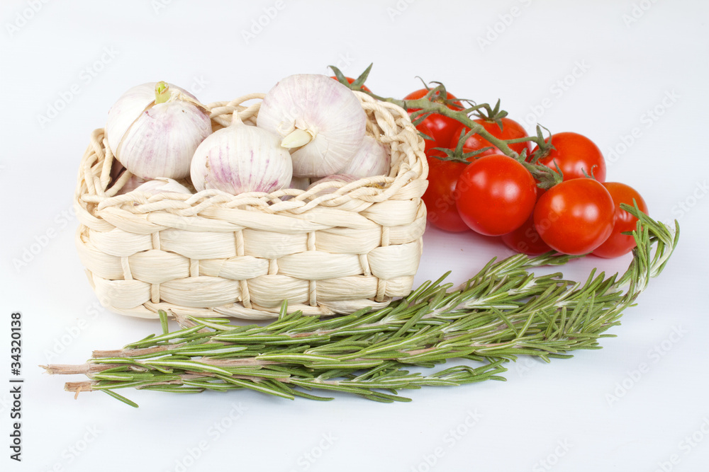 Garlic, tomato, rosemary