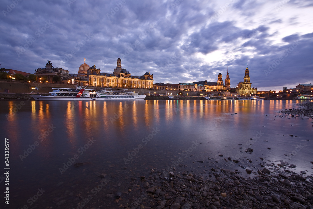 Dresden, quay in evening
