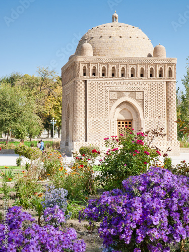 Ismail Samani mausoleum in Bukhara, Uzbekistan photo