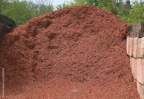 pile of red mulch