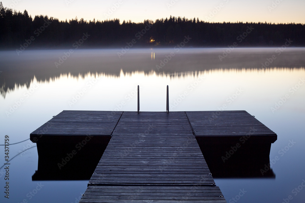 Fototapeta premium Jetty over lake