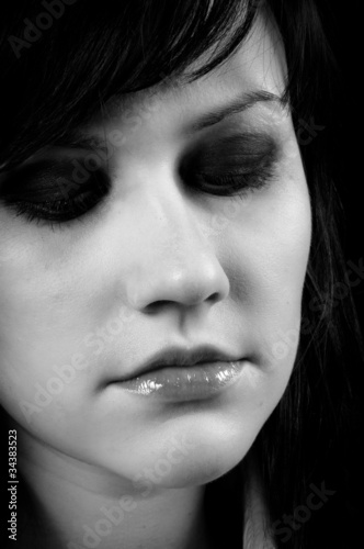 Depressed young woman in black and white © Sved Oliver