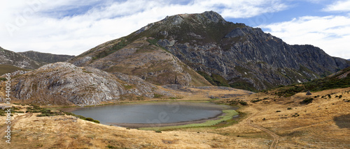 Tableau sur toile Lago de Isoba