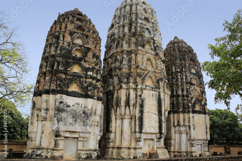khmer prangs sukhothai temple ruins
