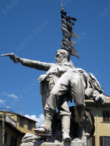 Photos Monumento ai caduti a Mentana