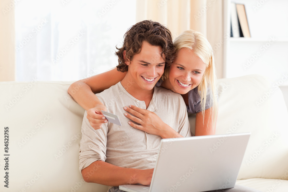 Couple buying online Couple buying online