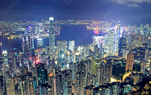 hongkong night © Cozyta