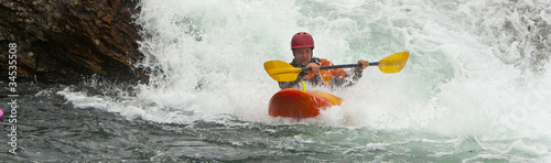 фотографія Kayaker in the waterfall