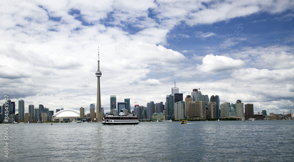 Toronto city skyline with CN tower