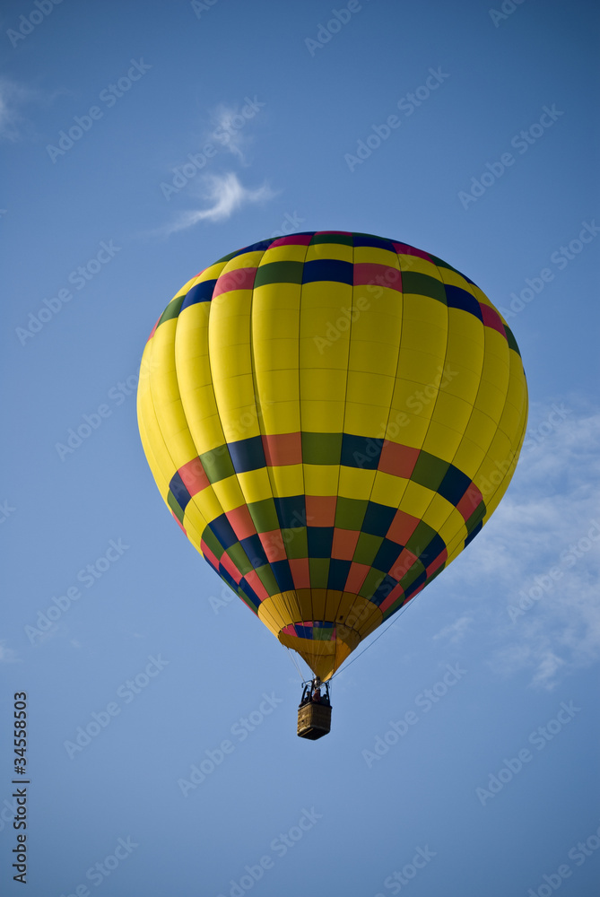 Naklejka premium Yellow Balloon