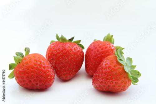 4 fraises