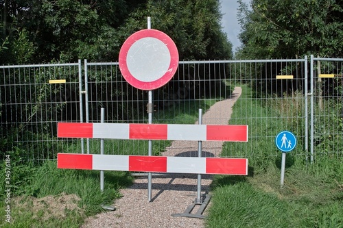 Footpath blocked by fence