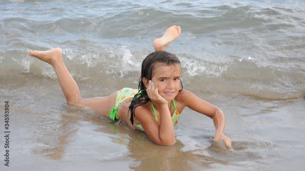 Mädchen am Strand