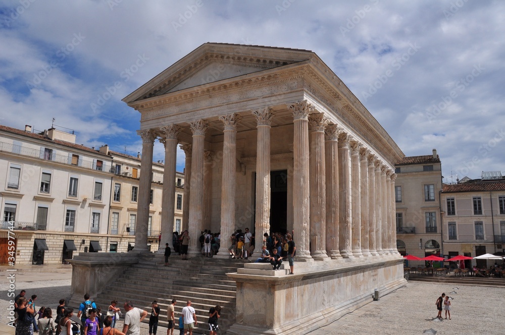 Obraz premium Maison Carrée Nimes Frankreich