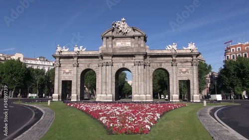 Puerta de Alcala front 60