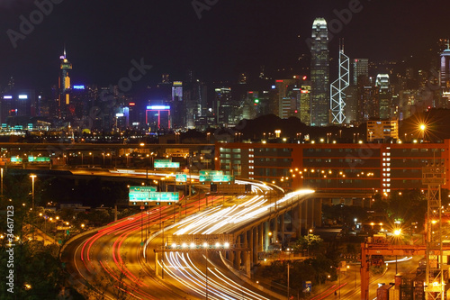 Traffic in Hong Kong at night © Jess Yu