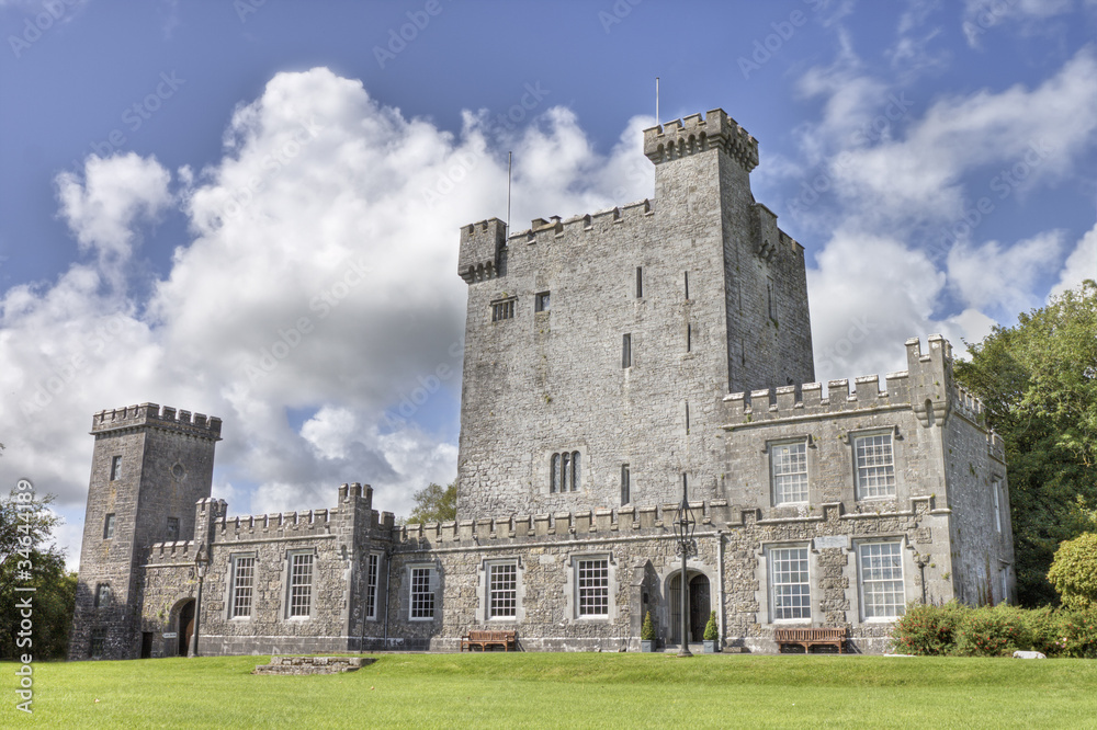 Knappogue Castle in Co. Clare, Ireland.