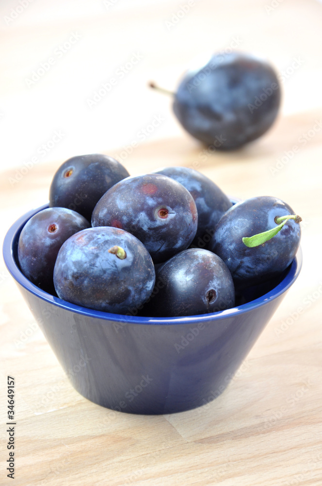 Plums Plums