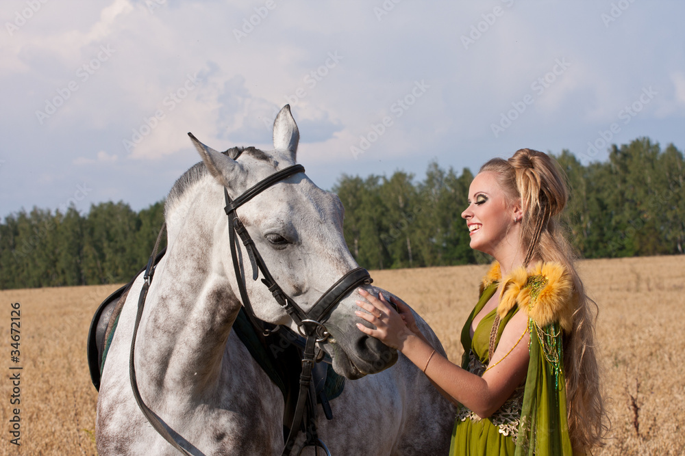 Obraz premium Horse and woman face to face