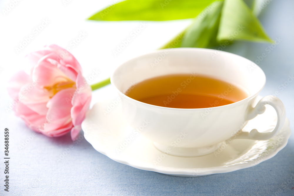 紅茶とチューリップ 紅茶とチューリップ