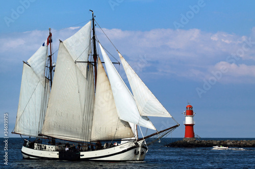 Altes Segelschiff 03 photo