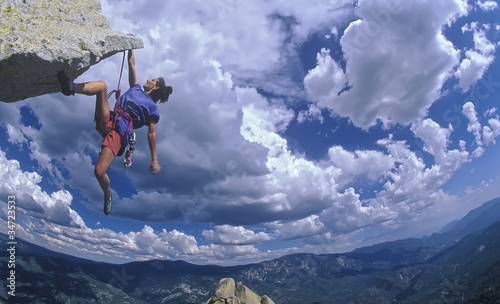 Fotografija Female rock climber.