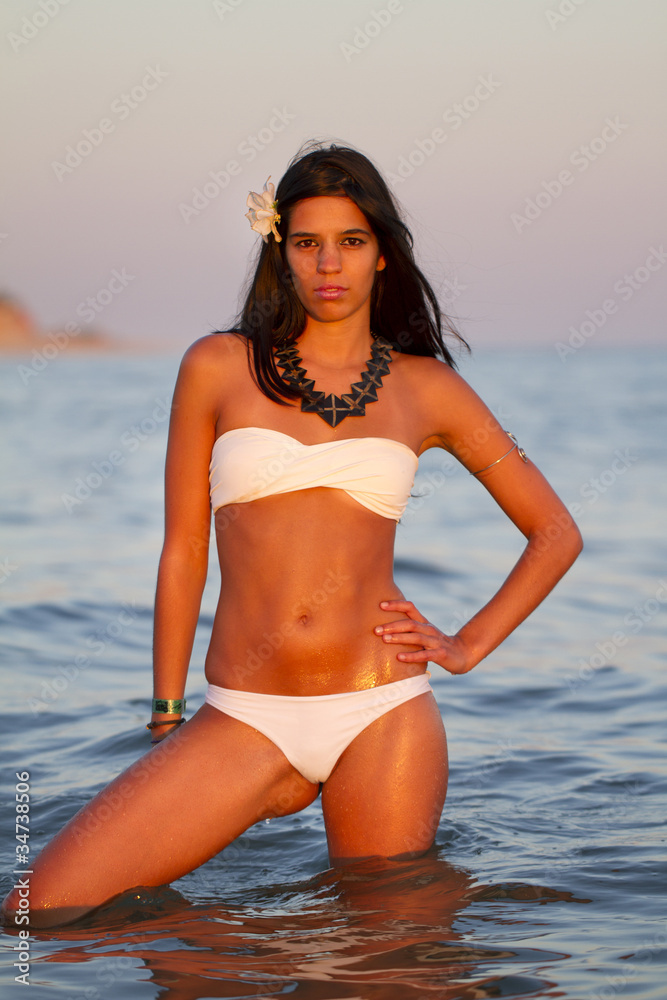 Obraz premium beautiful young girl with a bikini
