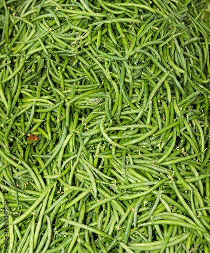Green beans on display at the farmer's market