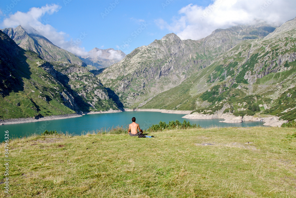 Meditazione sul lago