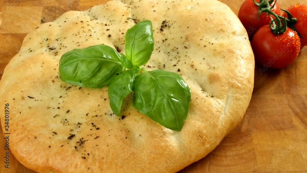 Fladenbrot mit Tomaten