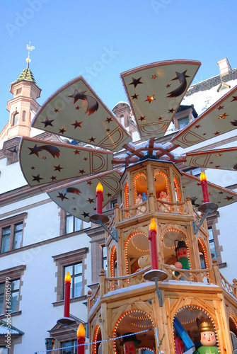 traditional wooden christmas pyramid - traditionelle Weihnachtspyramide in Leipzig