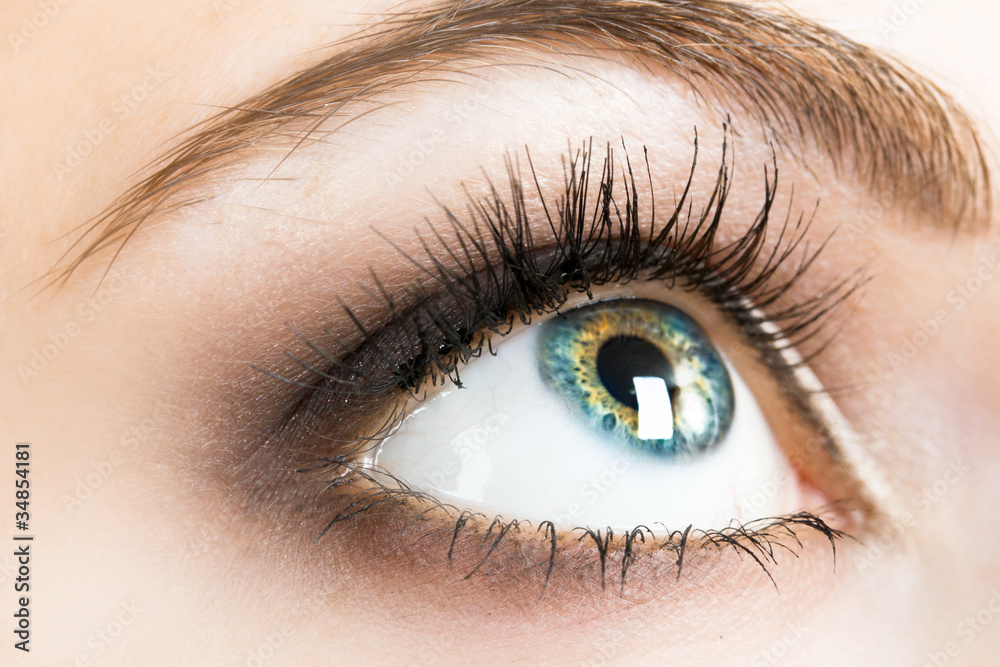 Obraz premium Beautiful female eye close up