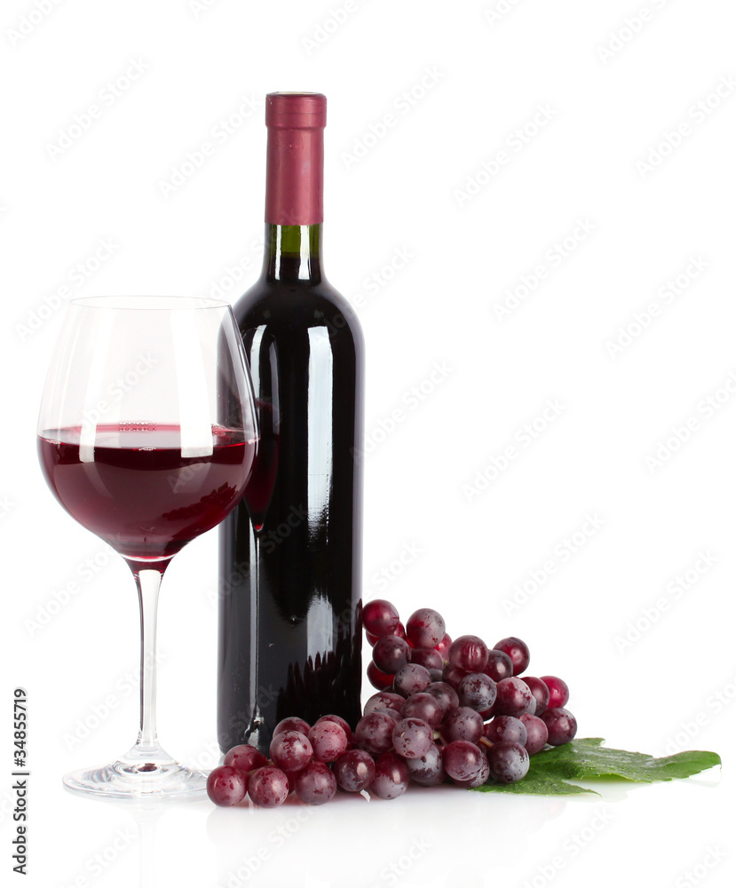 Obraz premium Bottle and glass with wine isolated on white
