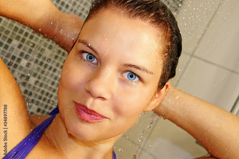 Naklejka premium unter der dusche #3