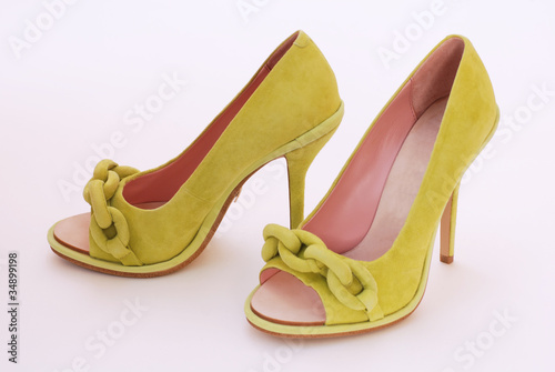 Green chamois female shoe