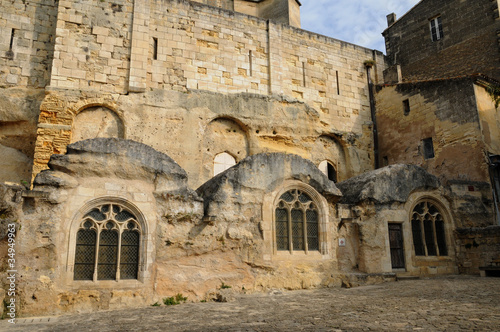 église monolithe de Saint-Emilion photo