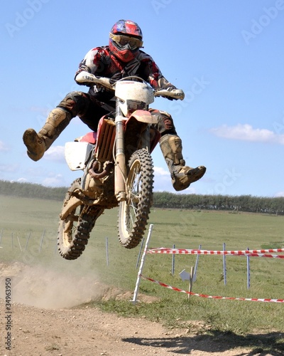 Fototapeta Naklejka Na Ścianę i Meble -  Motocross Jump