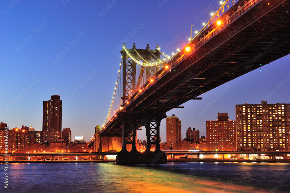 Fototapeta premium New York City Manhattan Bridge