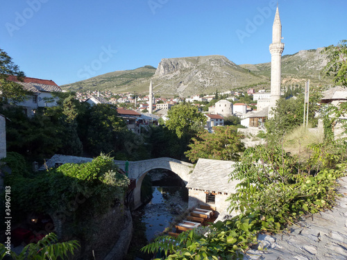Mostar ciudad de Bosnia Herzegovina a orillas del río Neretva photo