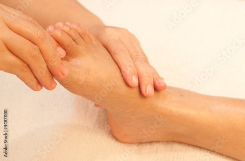 reflexology foot massage  spa foot treatment Thailand