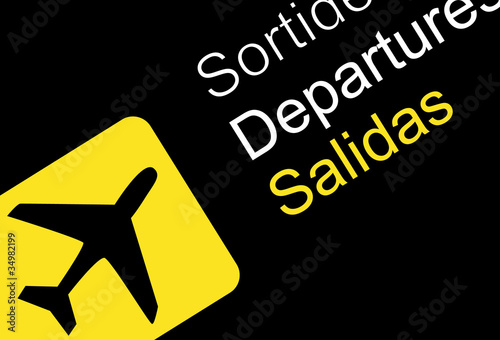 Panel informativo de salidas en el aeropuerto