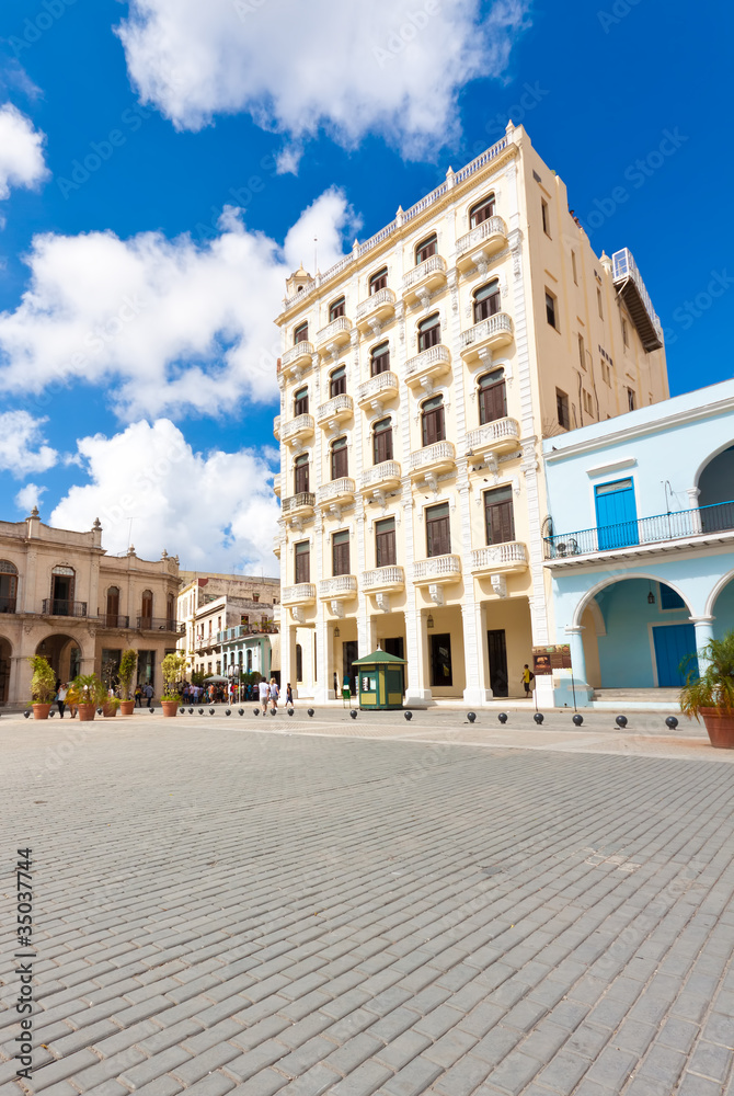 Plaza Vieja, a typical square in Old Havana