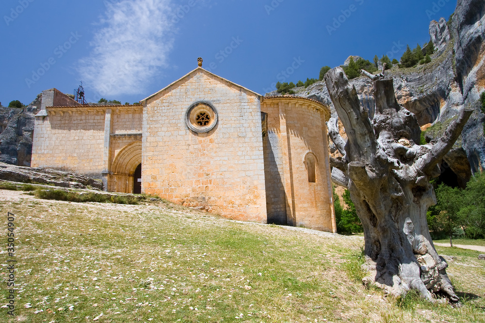 Foto de Ermita de San Bartolomé en Abejar, Soria